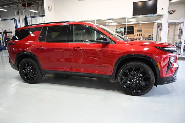 New 2026 Chevrolet Traverse RS w/ LPO, Floor Liner Package AWD/4WD image 4
