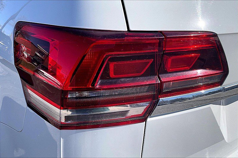 Used 2018 Volkswagen Atlas Launch Edition image 29