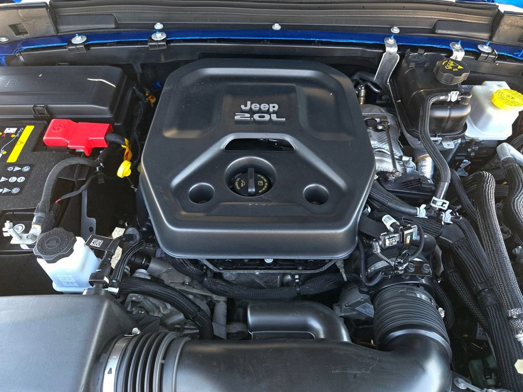 Used 2021 Jeep Wrangler Unlimited Sahara w/ Cold Weather Group AWD/4WD image 36