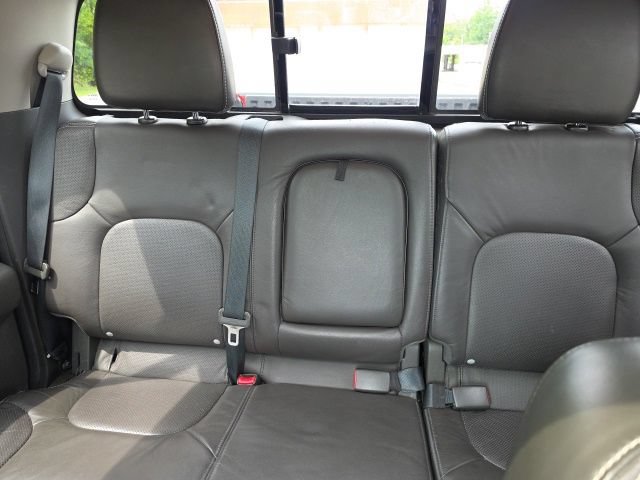 Used 2015 Nissan Frontier PRO-4X w/ Pro-4x Luxury Package AWD/4WD image 25