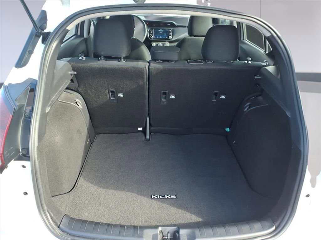 Used 2024 Nissan Kicks SV image 10