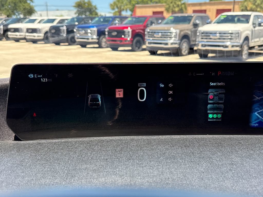 Used 2025 Ford Expedition Max Active RWD image 17