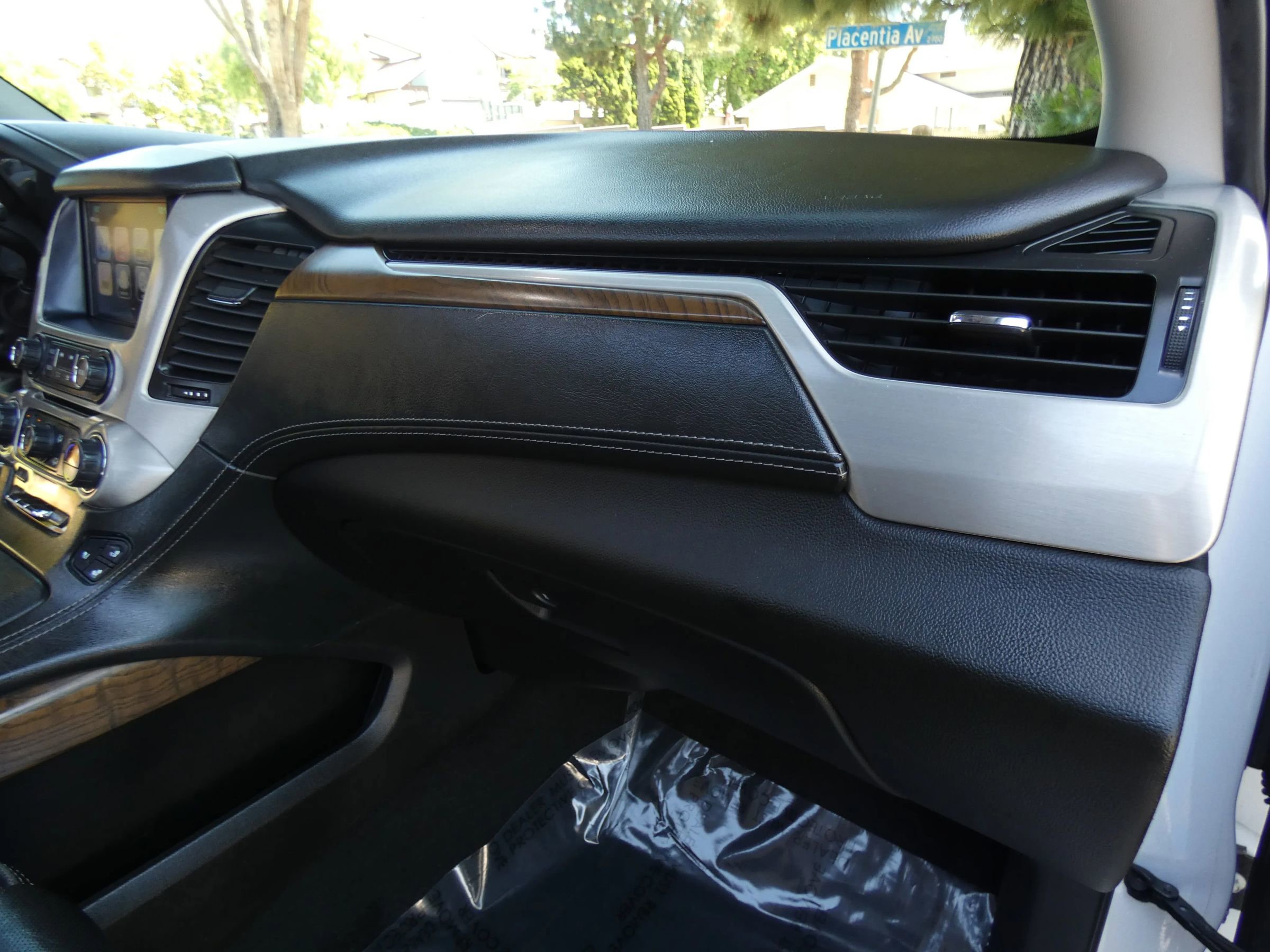 Used 2018 GMC Yukon Denali w/ Denali Ultimate Package image 37