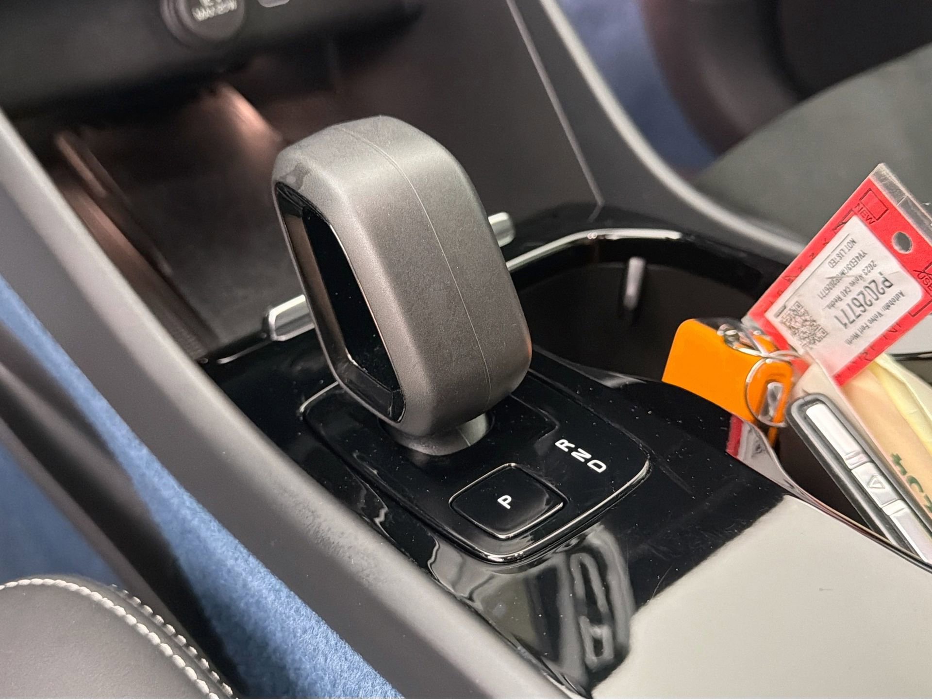 Certified 2023 Volvo C40 P8 Recharge Ultimate AWD/4WD image 17