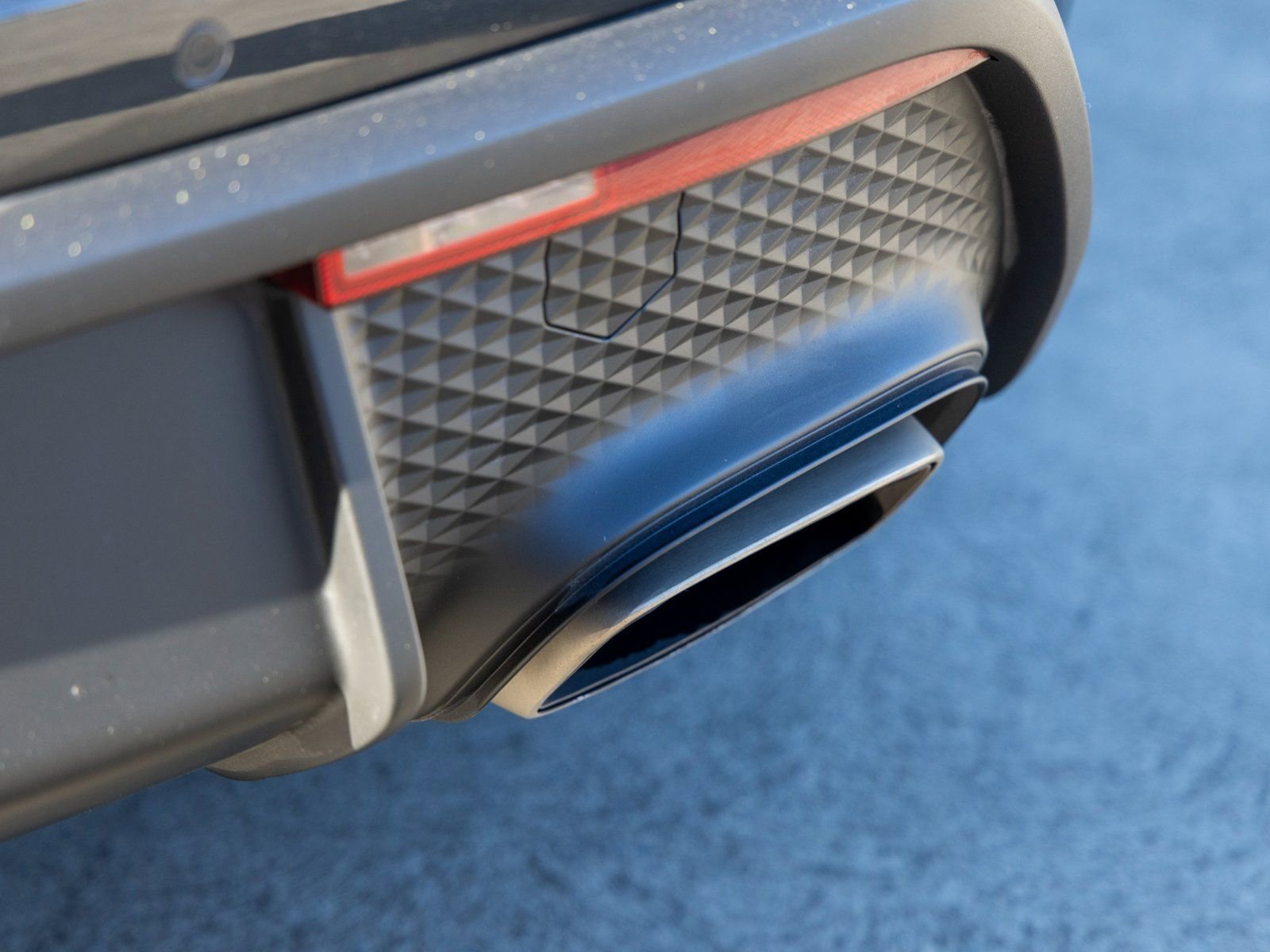 Certified 2025 Porsche Macan image 20