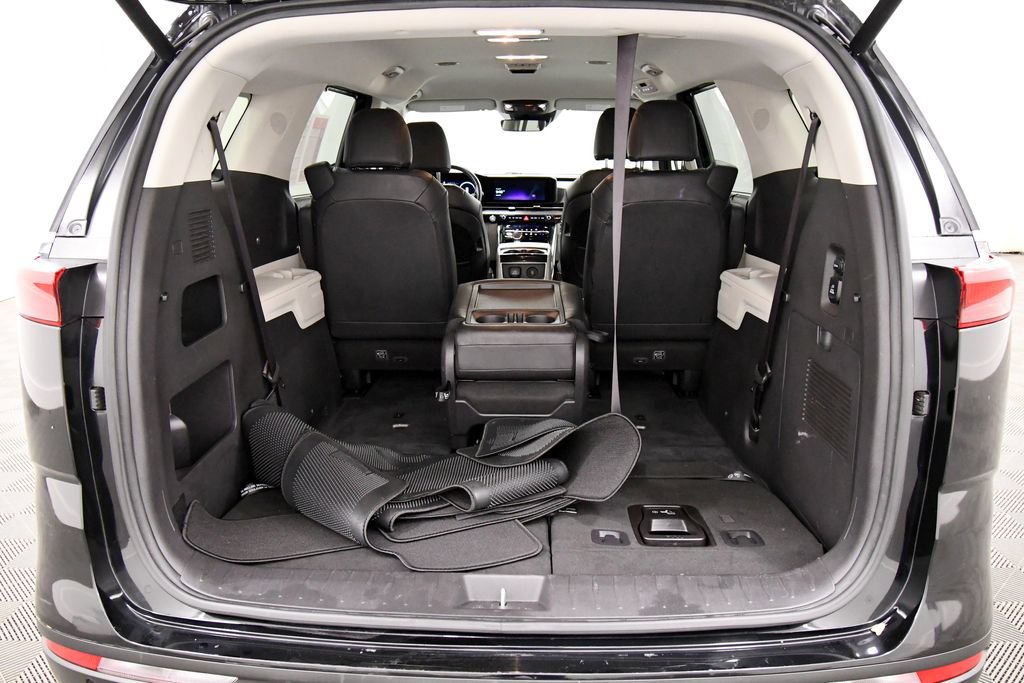Certified 2023 Kia Carnival SX FWD image 7