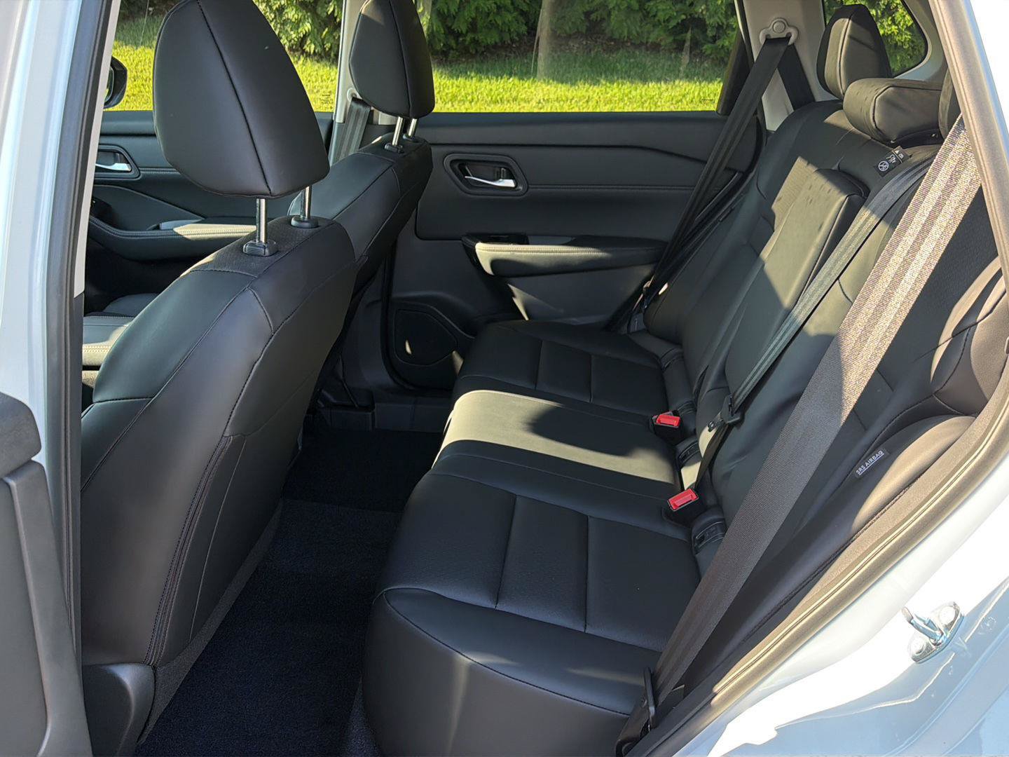 New 2026 Nissan Rogue Dark Armor FWD image 10