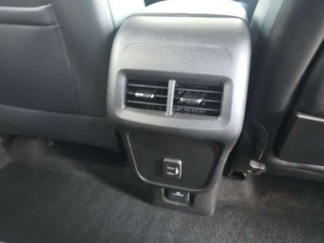 Used 2023 GMC Terrain SLT image 15