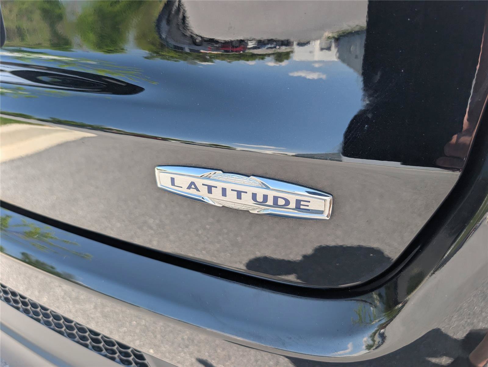 Used 2022 Jeep Compass Latitude AWD/4WD image 10