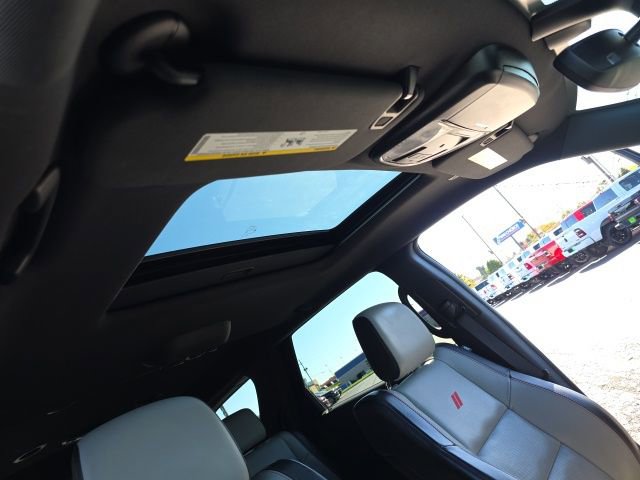 Used 2024 Dodge Durango GT image 43