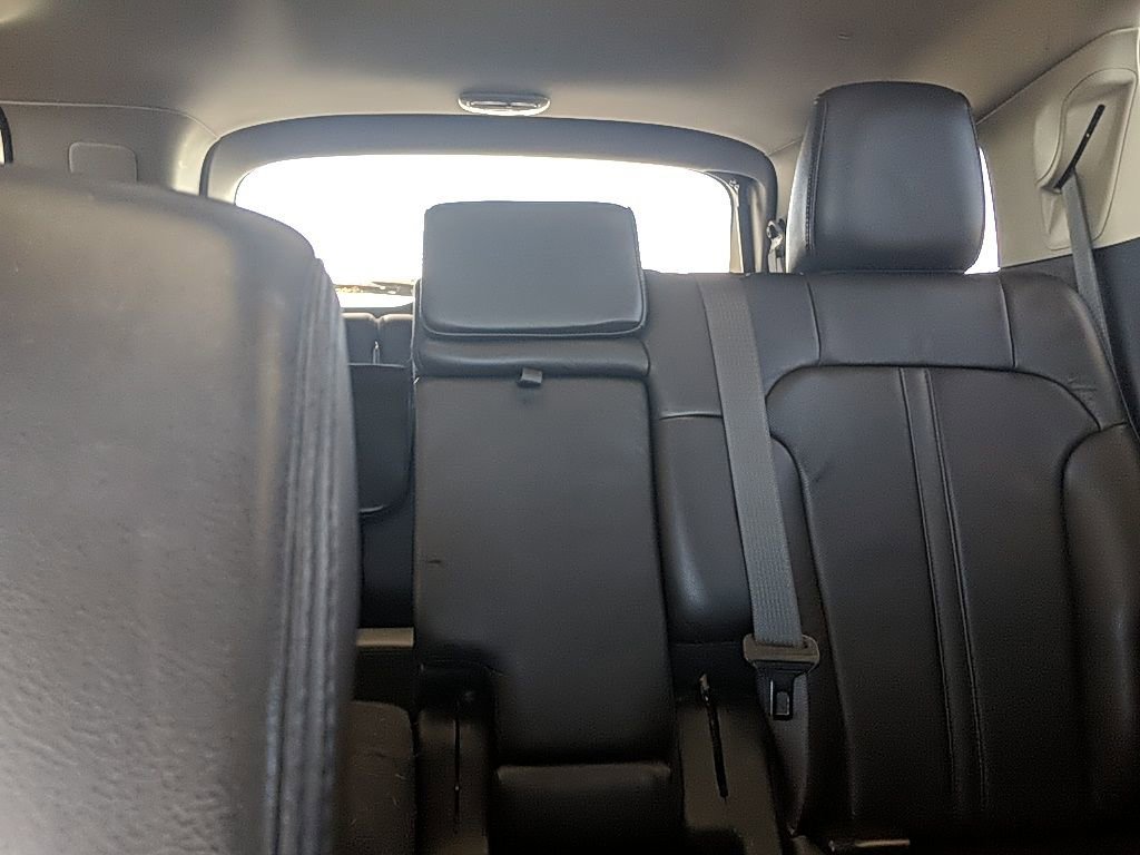 Used 2019 Lincoln MKT AWD image 32