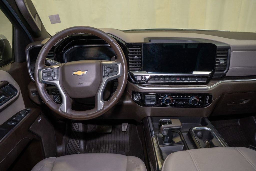 Used 2023 Chevrolet Silverado 1500 LTZ image 6