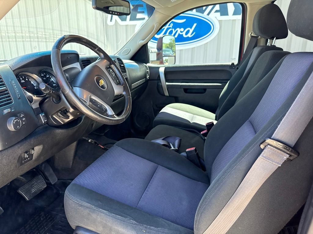 Used 2013 Chevrolet Silverado 3500 LT w/ Interior Plus Package AWD/4WD image 8