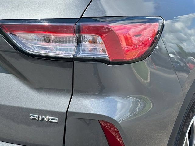 Used 2022 Ford Escape SEL w/ Technology Package AWD/4WD image 16