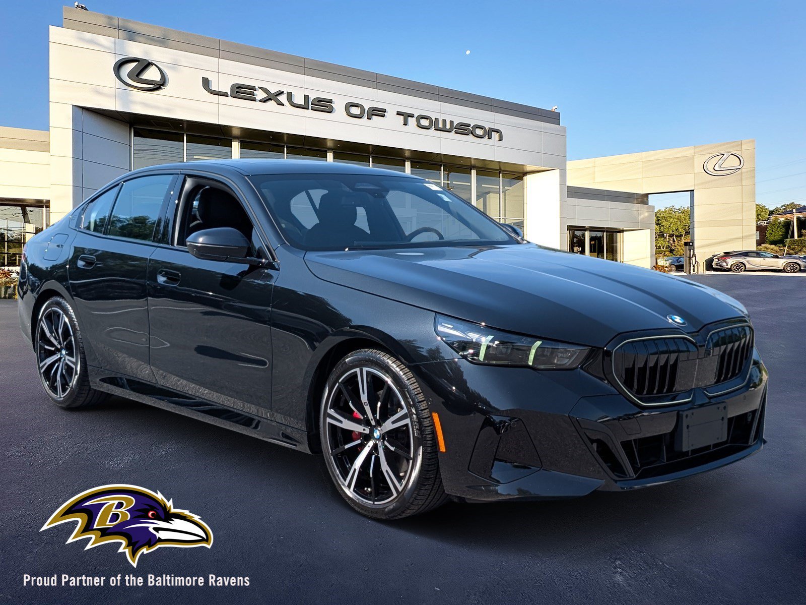 Used 2026 BMW 530i xDrive w/ M Sport Package AWD/4WD video 1