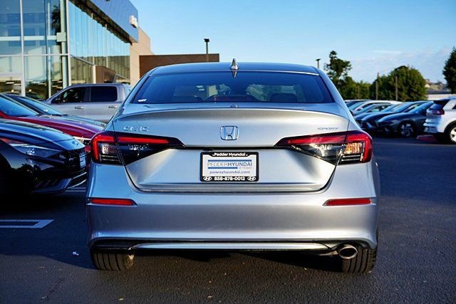 Used 2025 Honda Civic Sport image 9
