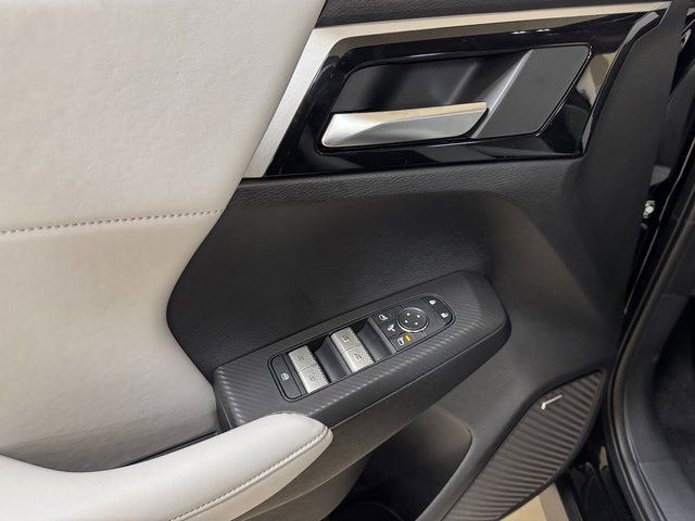New 2026 Mitsubishi Outlander SE FWD image 7