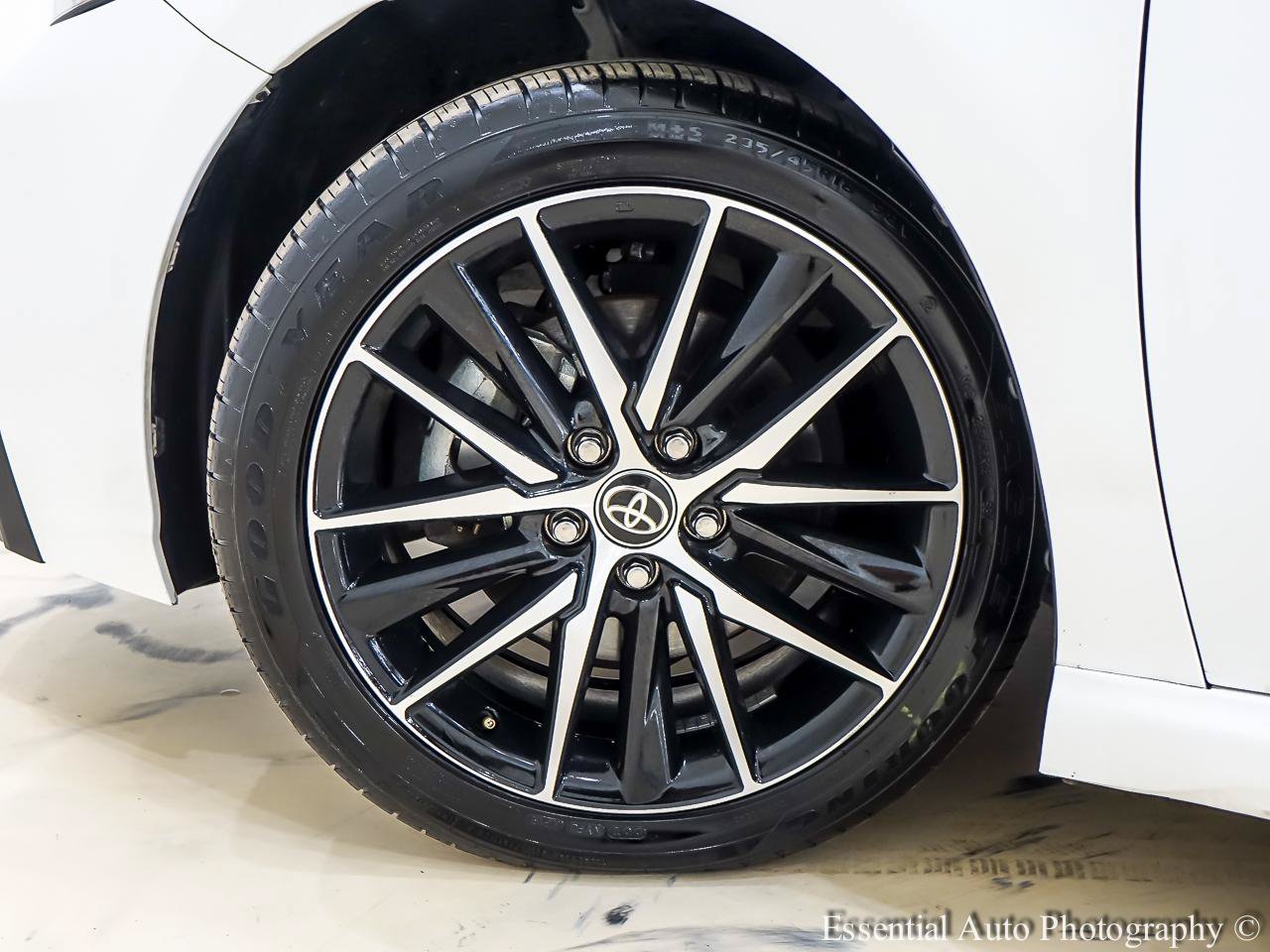 Used 2021 Toyota Camry SE FWD image 12