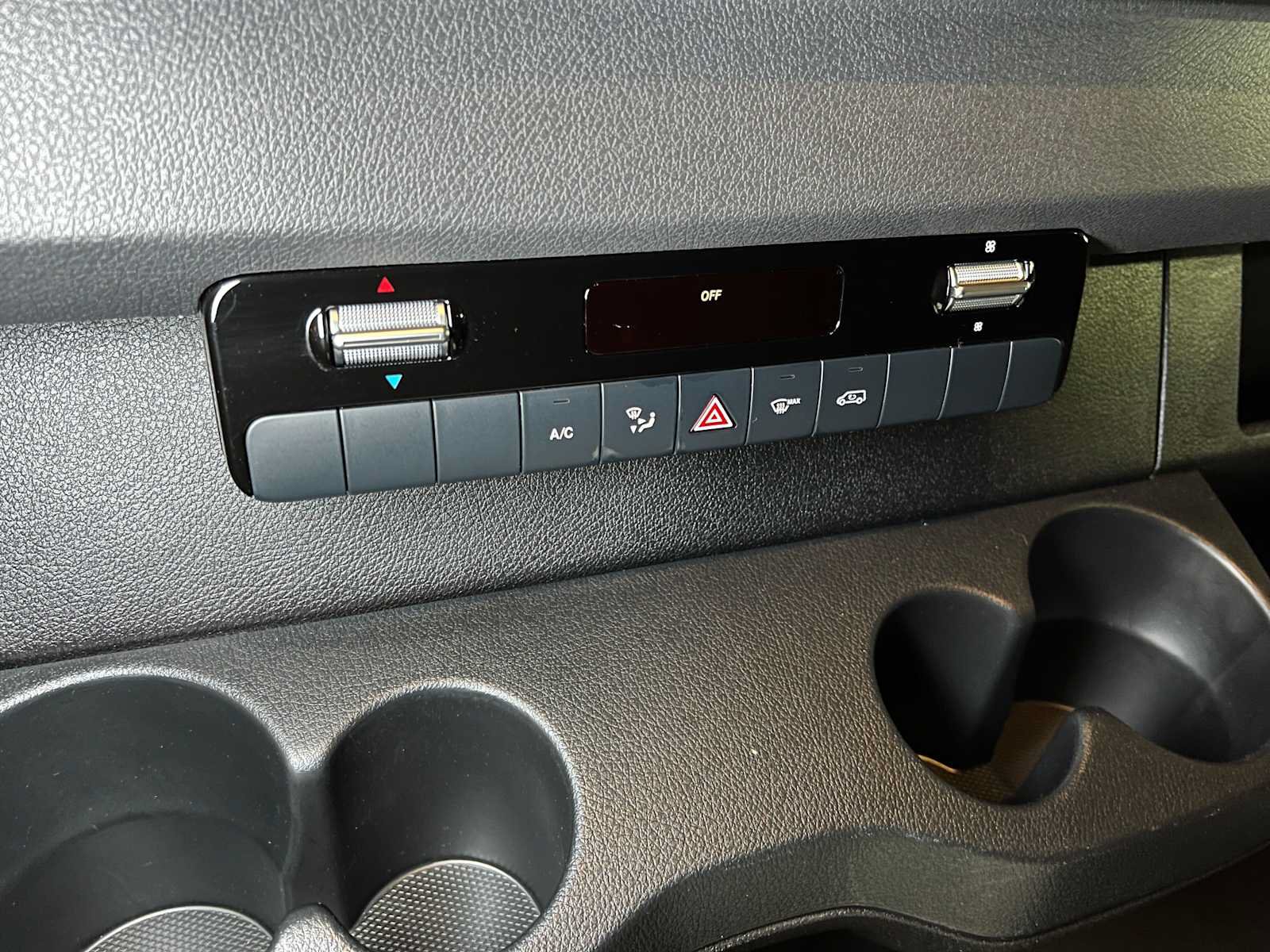 Used 2026 Mercedes-Benz Sprinter 2500 image 34