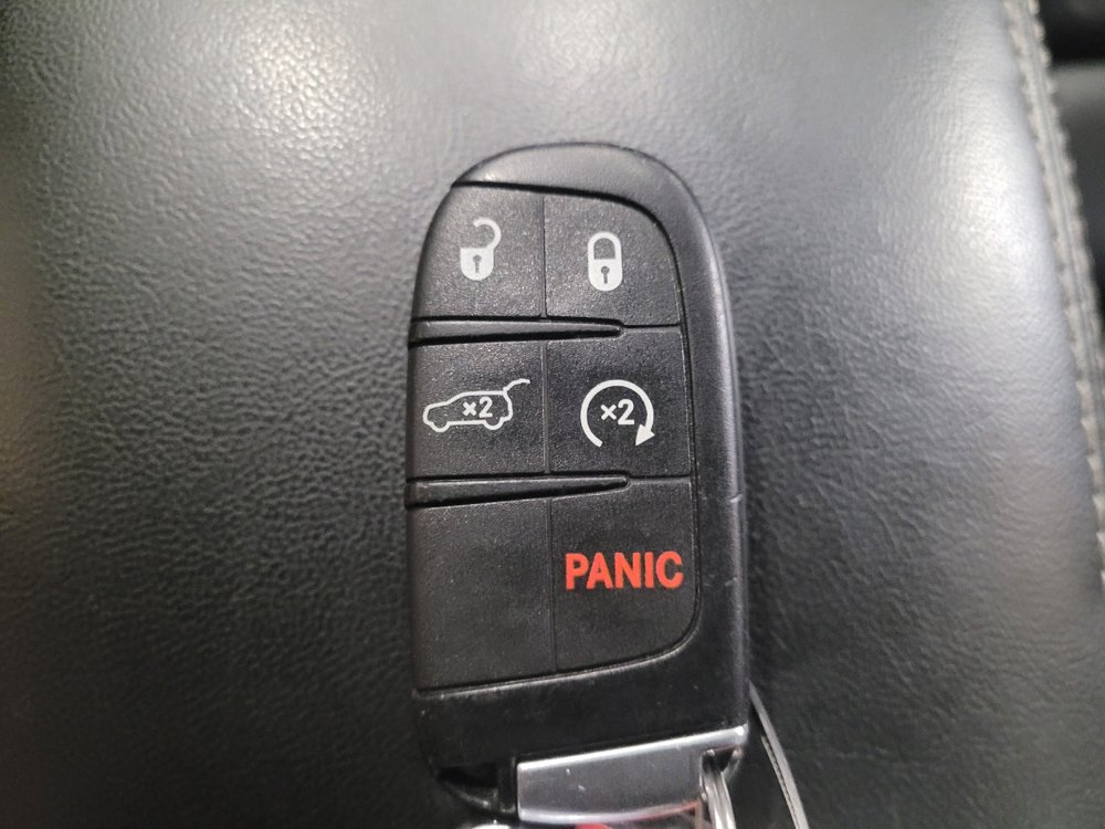 Used 2016 Jeep Grand Cherokee Limited AWD/4WD image 32