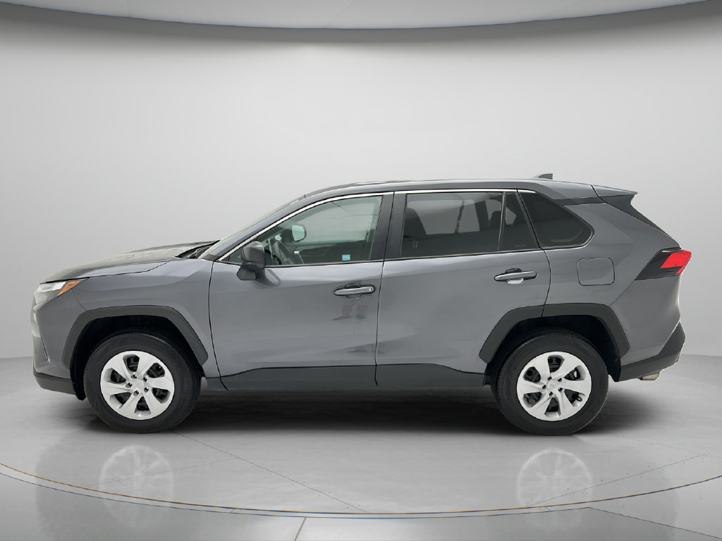 Used 2025 Toyota RAV4 LE AWD/4WD image 8