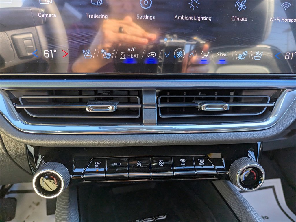 New 2026 Chevrolet Equinox EV LT image 24