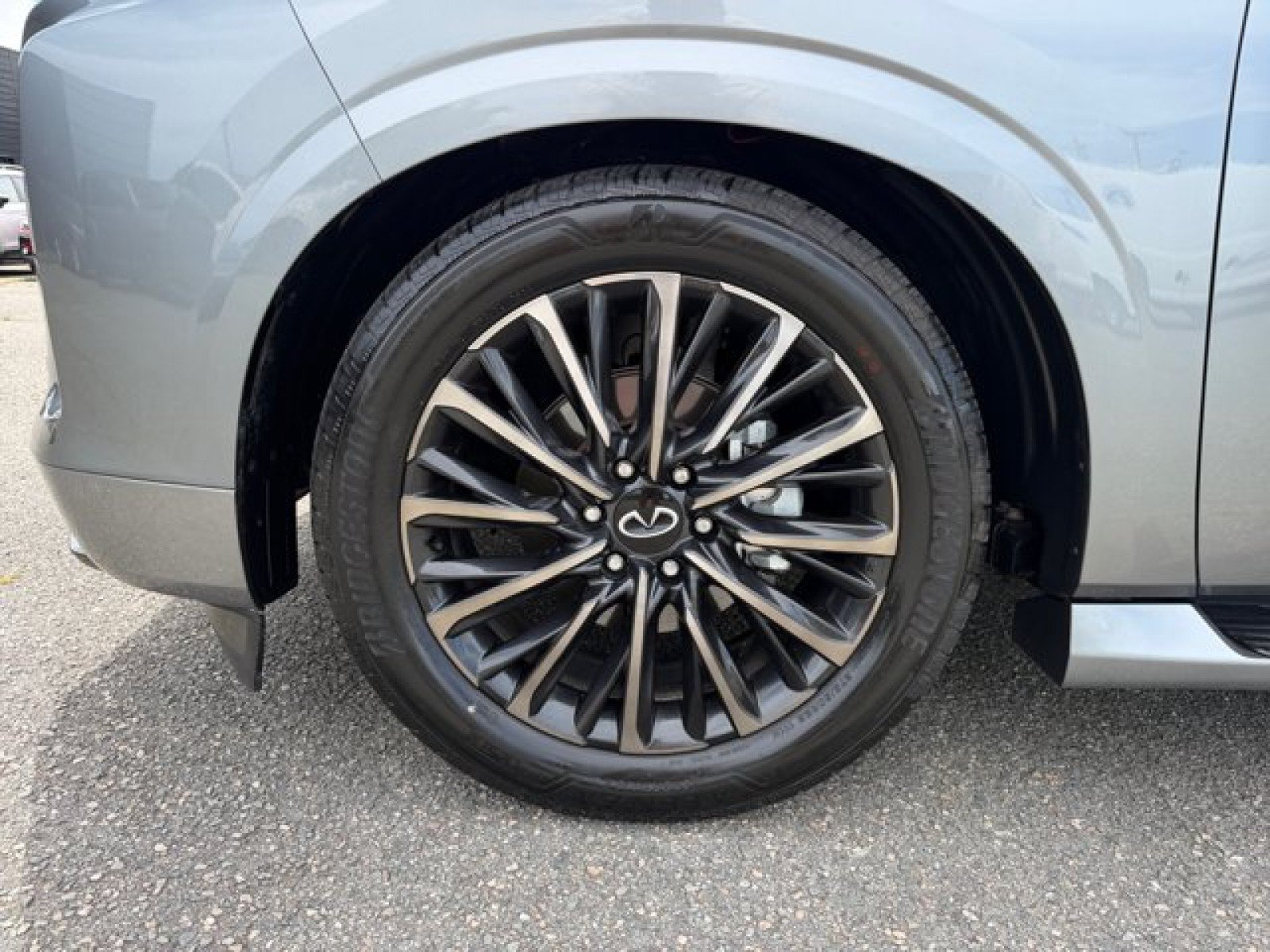 Certified 2025 INFINITI QX80 Autograph AWD/4WD image 9
