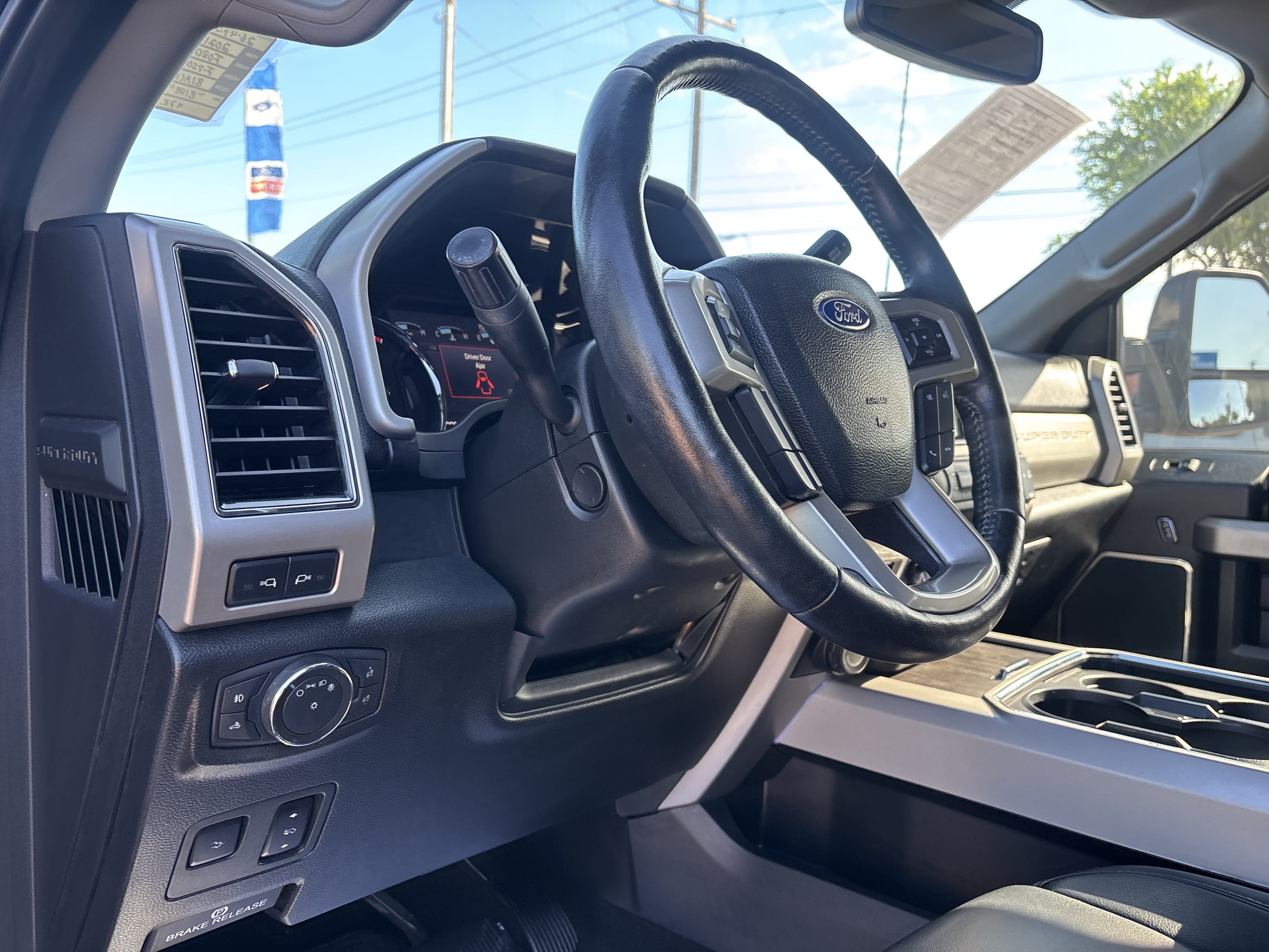 Certified 2021 Ford F250 Lariat w/ Lariat Ultimate Package AWD/4WD image 12