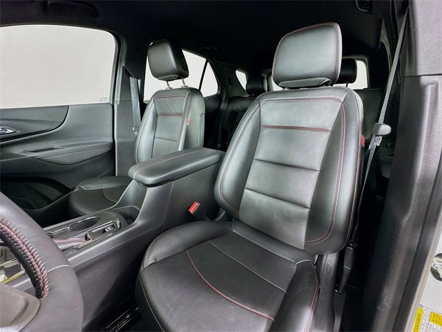 Used 2022 Chevrolet Equinox RS w/ RS Leather Package image 11