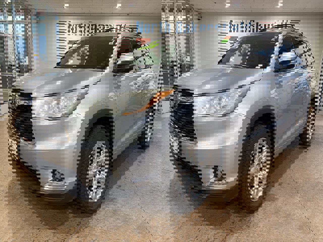 Used 2015 Toyota Highlander Limited image 1