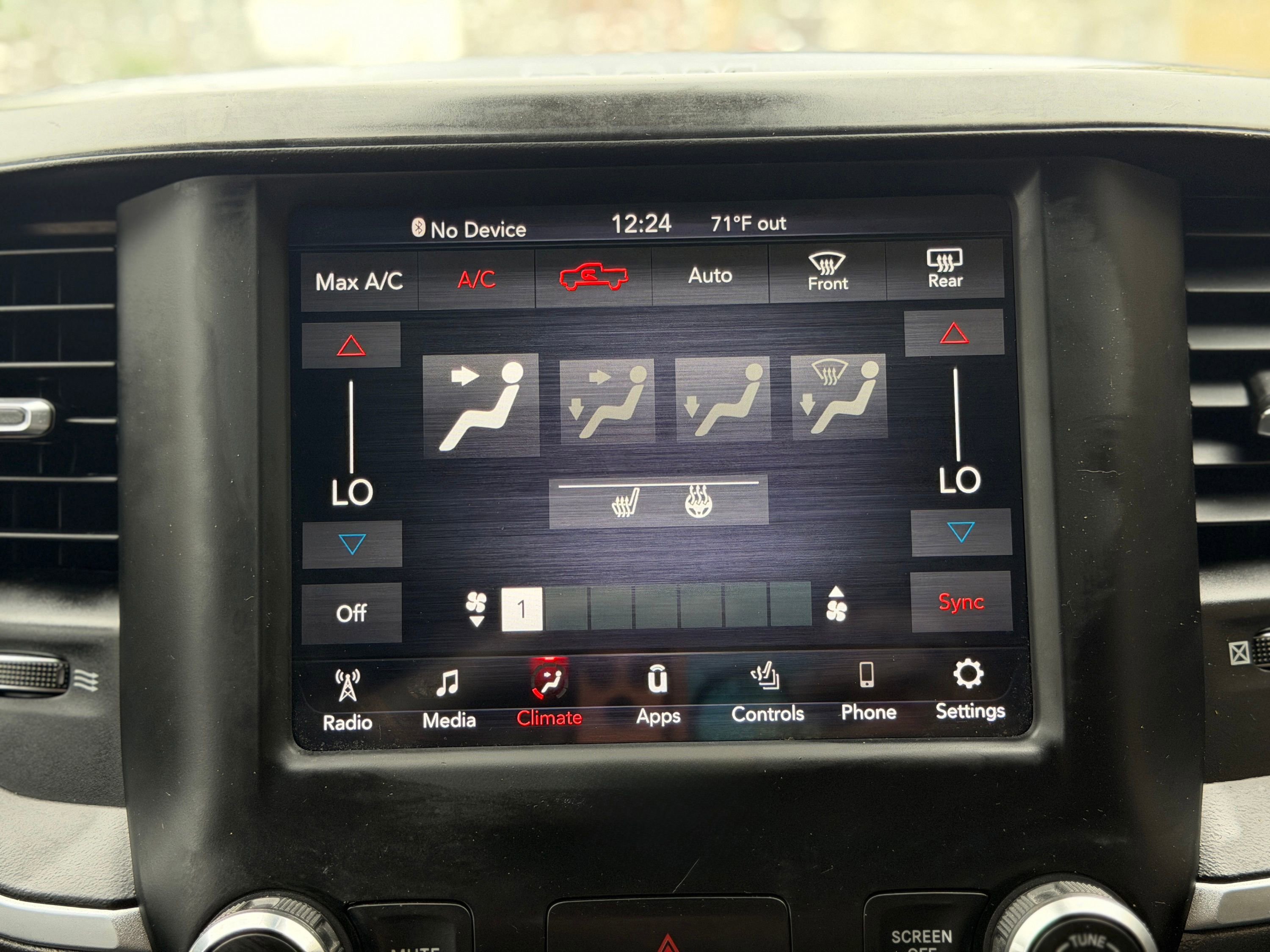 Used 2020 RAM 1500 Big Horn AWD/4WD image 36