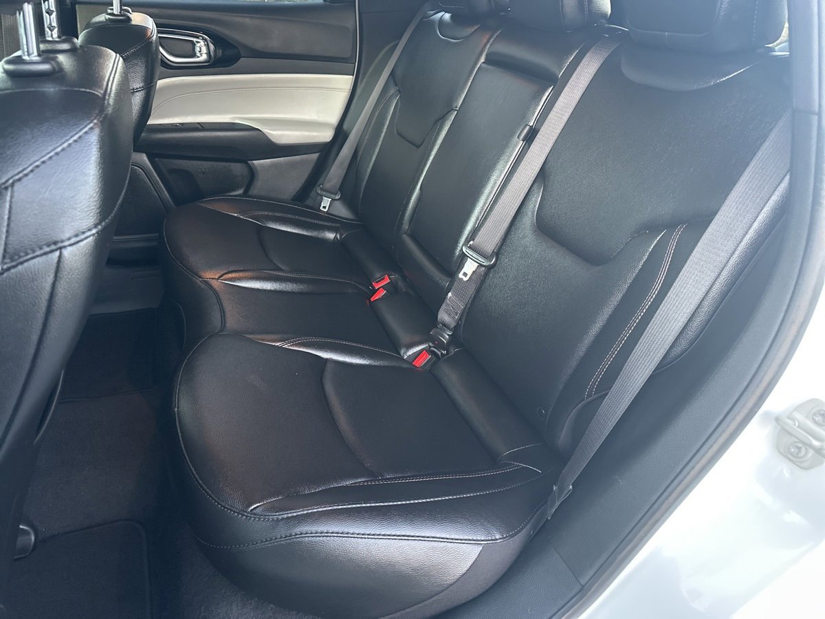 Used 2024 Jeep Compass Limited image 20