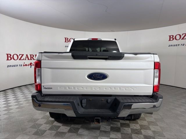 Used 2017 Ford F250 Lariat w/ Lariat Ultimate Package AWD/4WD image 7