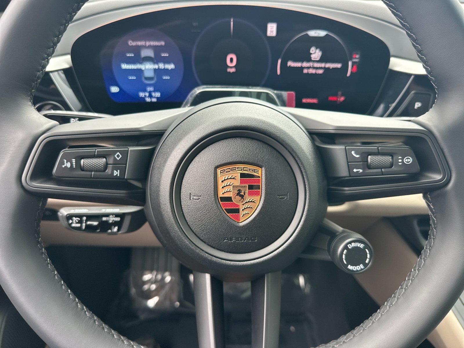 New 2026 Porsche Macan 4 Electric AWD/4WD image 27