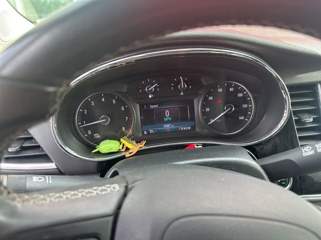 Used 2020 Buick Encore Preferred image 9