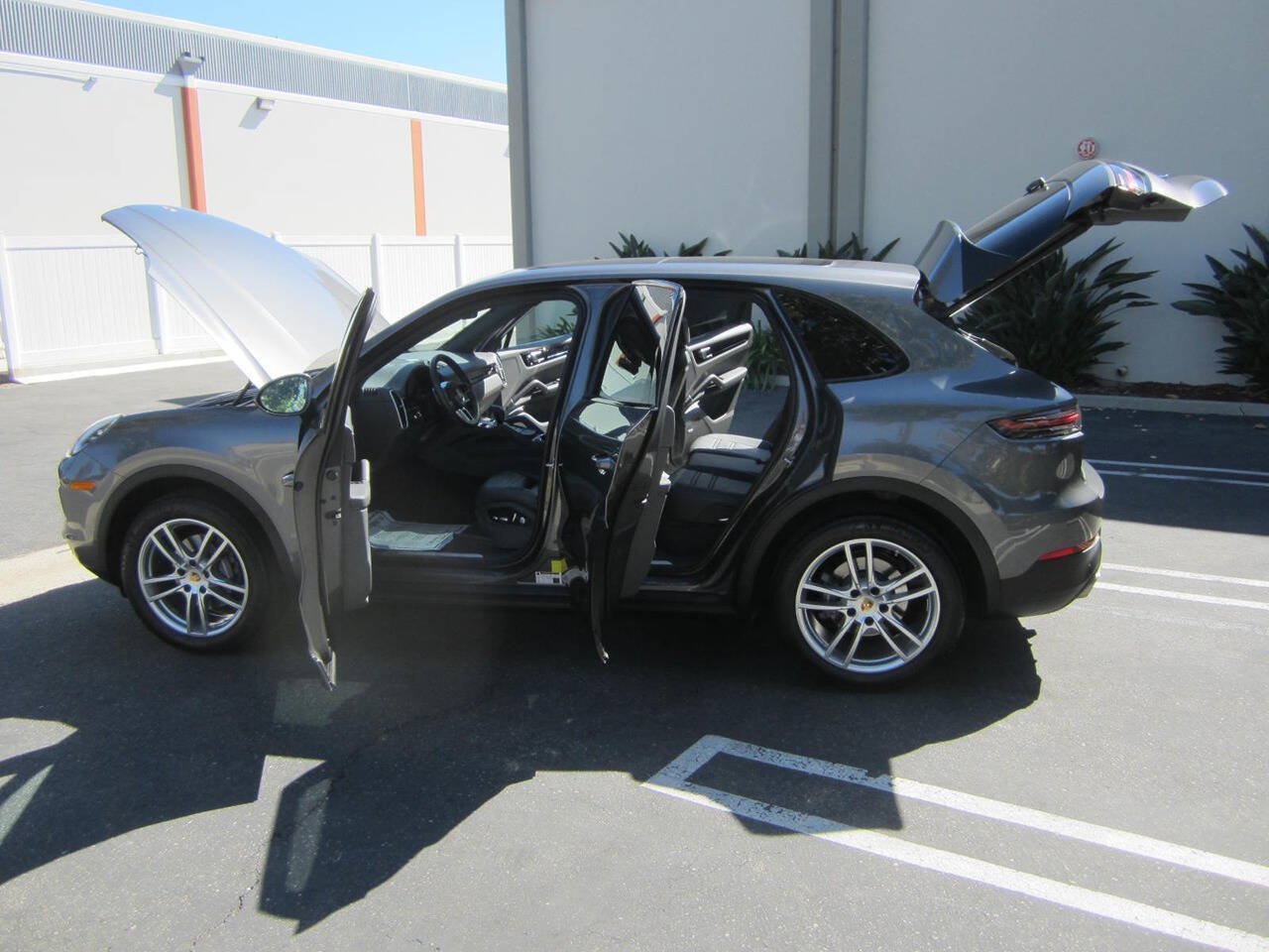 Used 2019 Porsche Cayenne AWD/4WD image 9