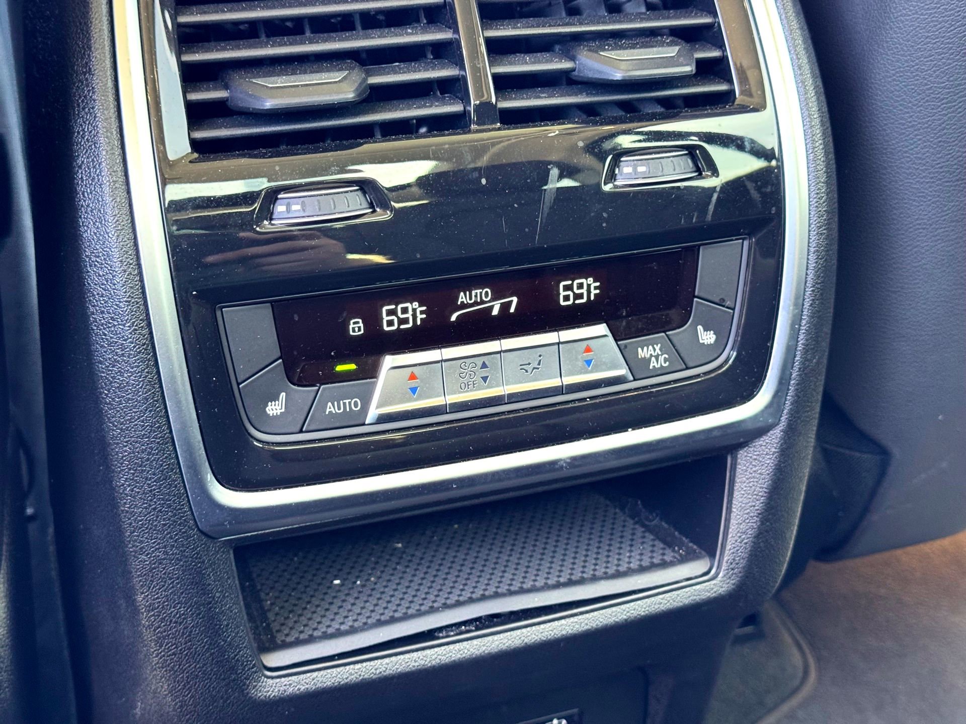 Used 2026 BMW X7 xDrive40i image 25