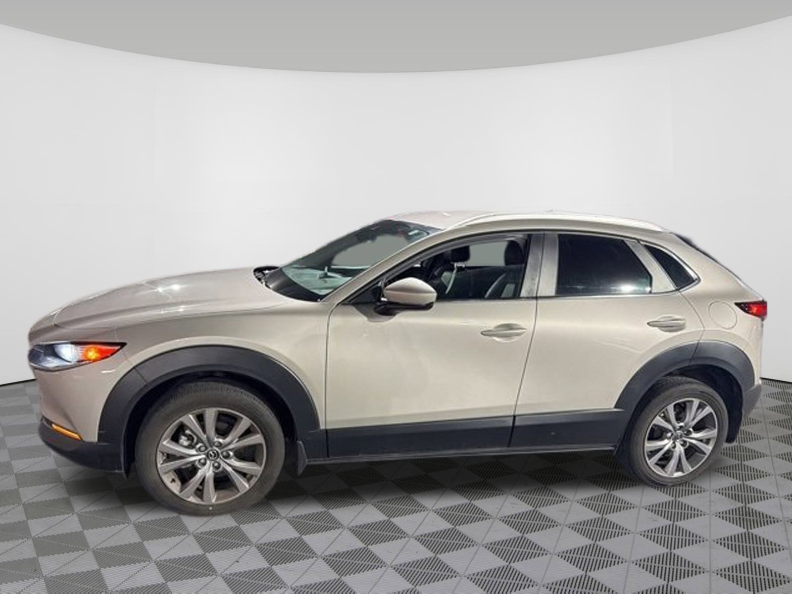 Used 2023 MAZDA CX-30 AWD 2.5 S w/ Preferred Package image 4