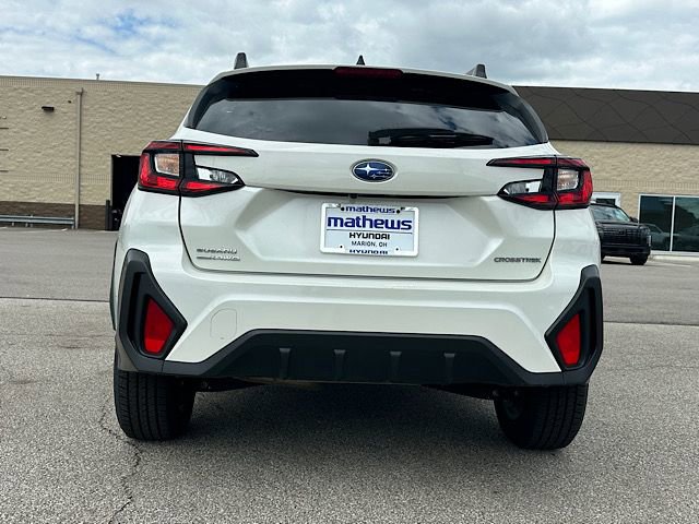 Used 2024 Subaru Crosstrek 2.0i Premium AWD/4WD image 5