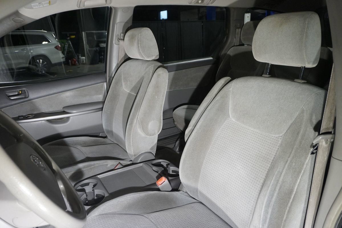 Used 2006 Toyota Sienna CE FWD image 10