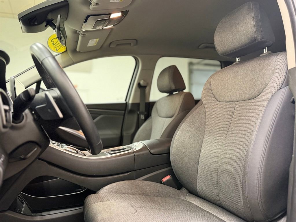 Used 2023 Hyundai Santa Fe SEL image 12
