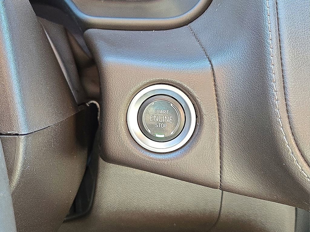 Used 2022 Chevrolet Tahoe Z71 image 32