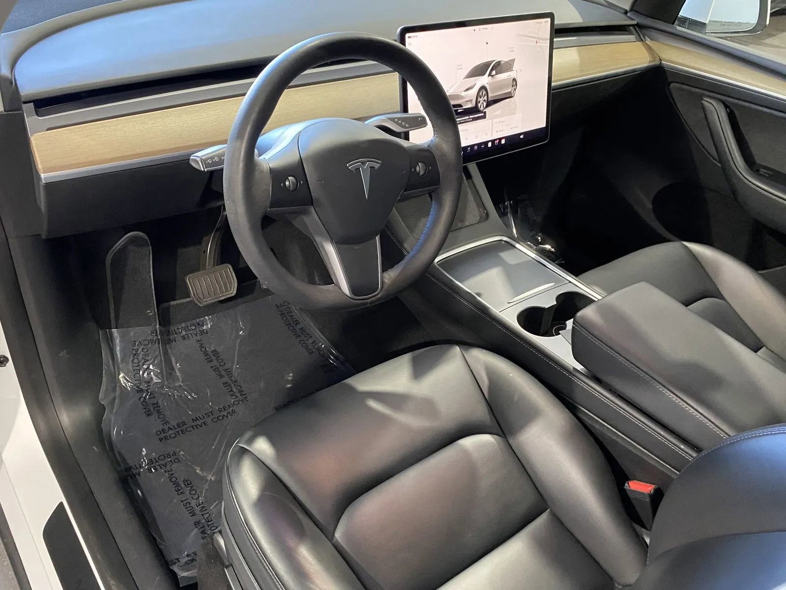 Used 2023 Tesla Model Y Long Range image 10