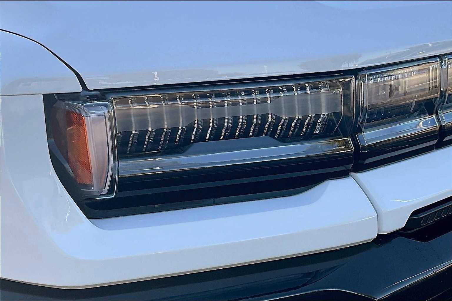 Used 2025 GMC Hummer EV 2X image 31
