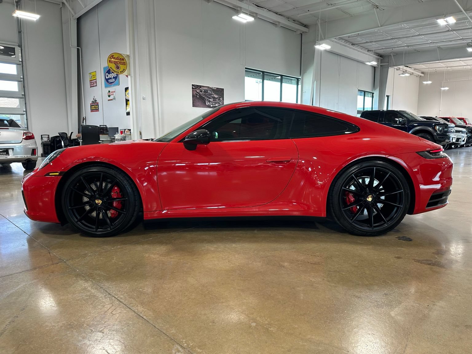 Used 2024 Porsche 911 Carrera S RWD image 4