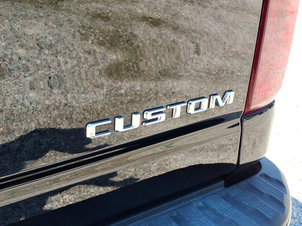 Used 2024 Chevrolet Silverado 2500 Custom w/ Custom Value Package AWD/4WD image 7