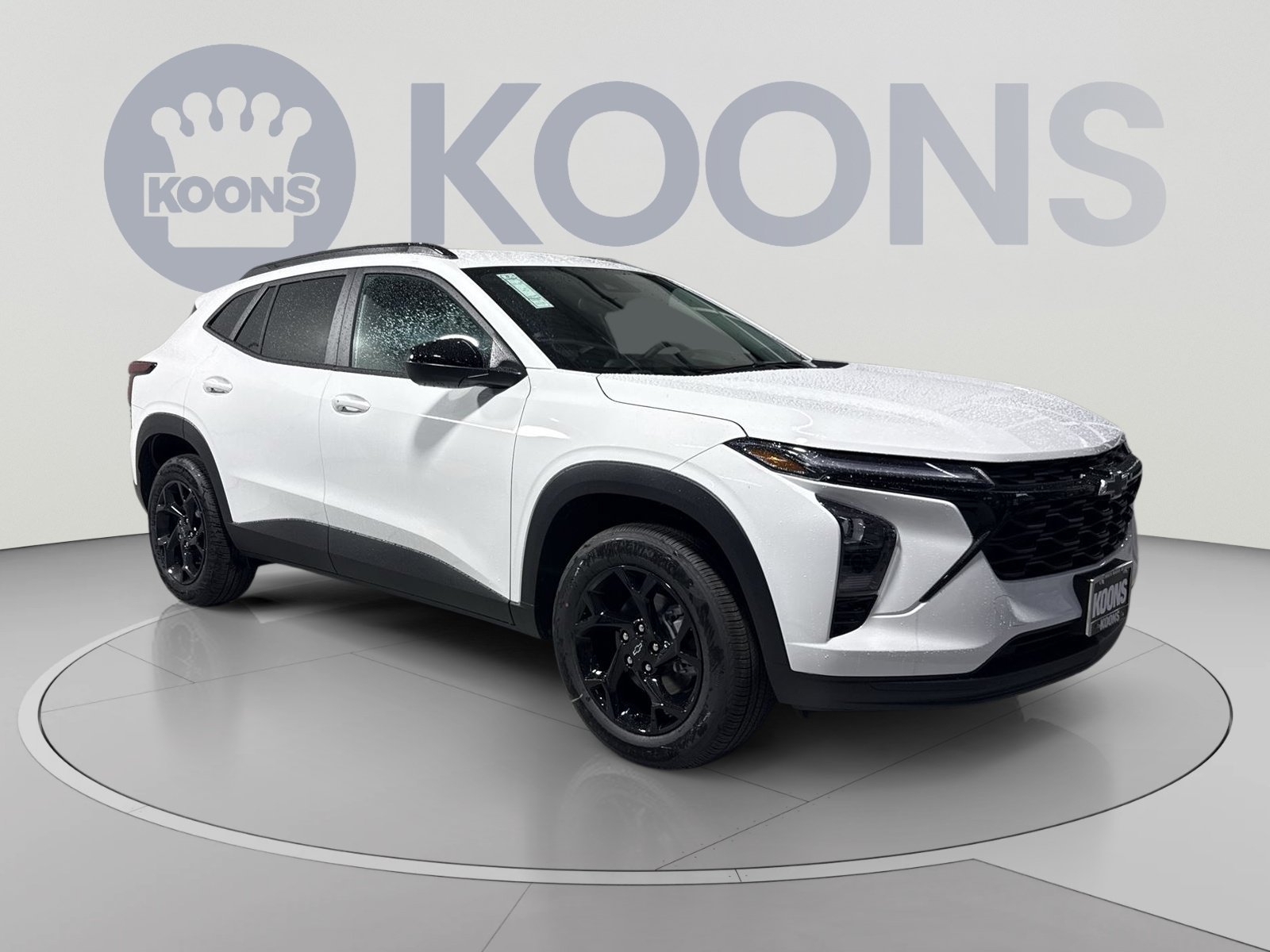 New 2026 Chevrolet Trax LT w/ Midnight Edition FWD image 2
