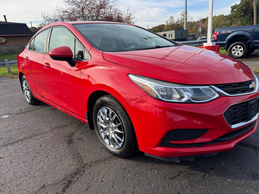 Used 2017 Chevrolet Cruze LS FWD image 12