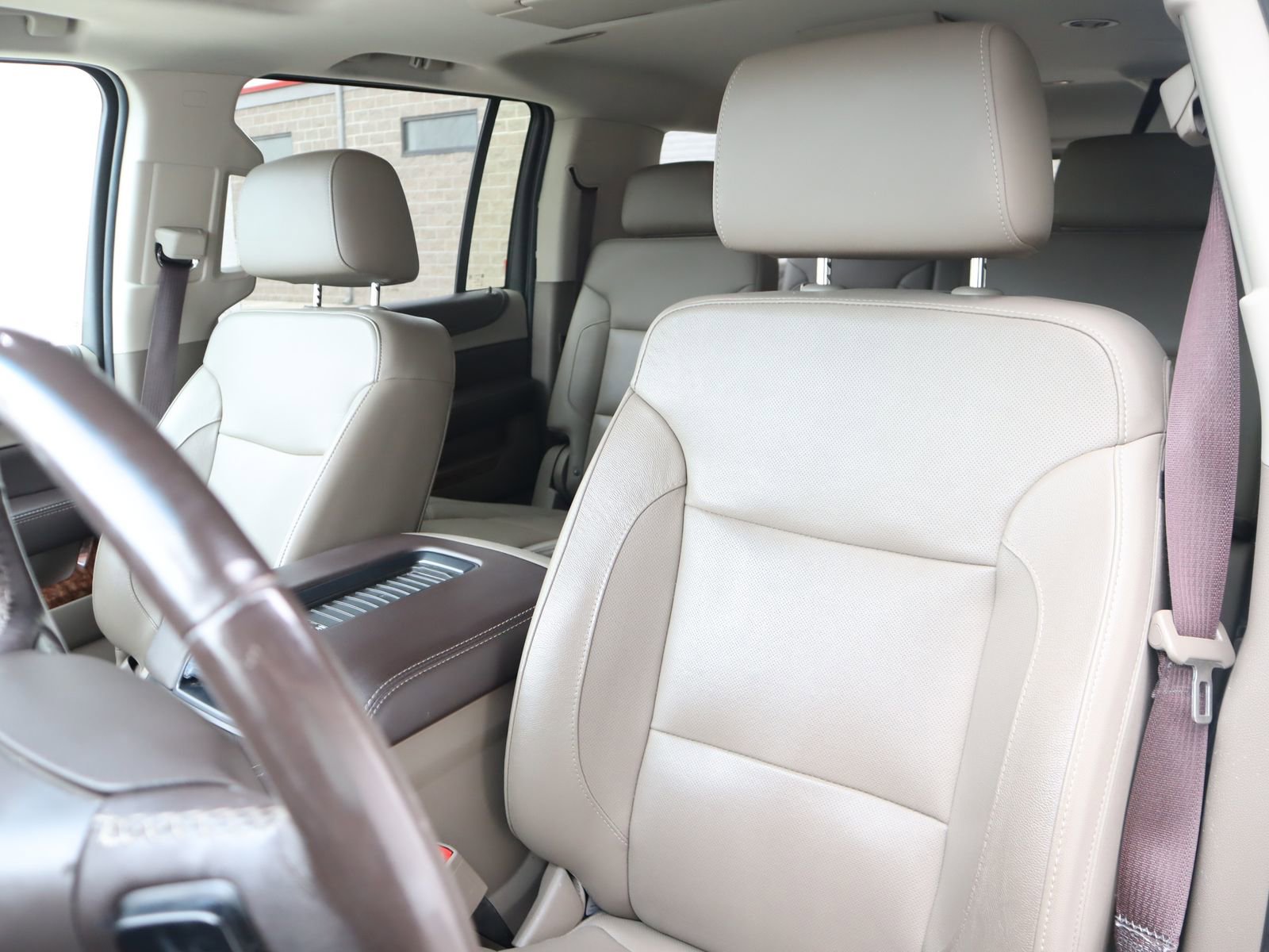 Used 2019 Chevrolet Suburban Premier AWD/4WD image 31