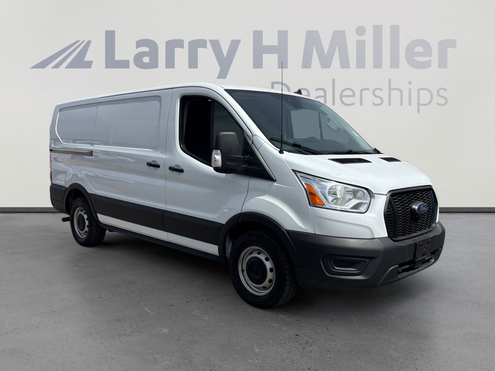 Used 2022 Ford Transit 150 Low Roof w/ Load Area Protection Package image 7